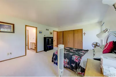 12069 Autumn Lakes Drive, Maryland Heights, MO 63043 - Photo 23