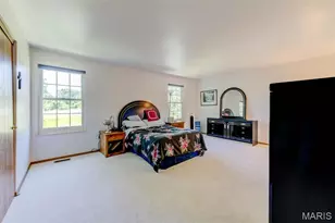 12069 Autumn Lakes Dr, Maryland Heights, MO 63043 - Photo 21