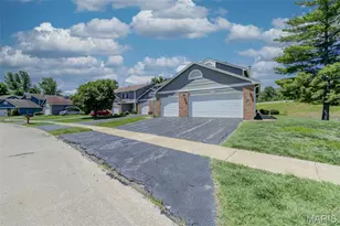 12069 Autumn Lakes Dr, Maryland Heights, MO 63043 - Photo 35