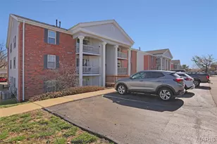 7507 Triwoods Dr, Shrewsbury, MO 63119 - Photo 3