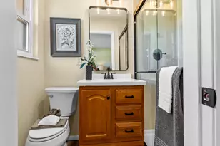 642 Laven Del Ln, Kirkwood, MO 63122 - Photo 17