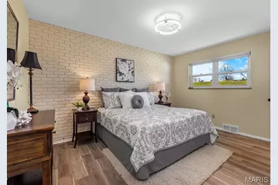 642 Laven Del Lane, Kirkwood, MO 63122 - Photo 15