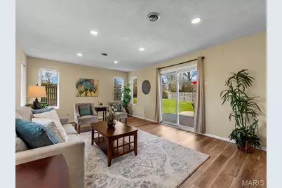 642 Laven Del Lane, Kirkwood, MO 63122 - Photo 11