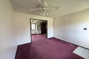 543 Frontier Ln, Bourbon, MO 65441 - Photo 5