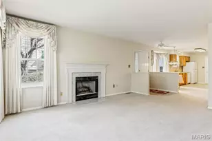 3126 Autumn Trace Dr, Maryland Heights, MO 63043 - Photo 5