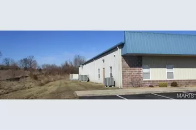 7 Progress Parkway, Union, MO 63084 - Photo 31