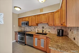 900 S Hanley Rd, Clayton, MO 63105 - Photo 7