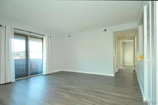 1190 Calley Dr, Saint Louis, MO 63125 - Photo 9