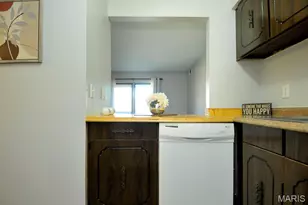 1190 Calley Dr, Saint Louis, MO 63125 - Photo 15