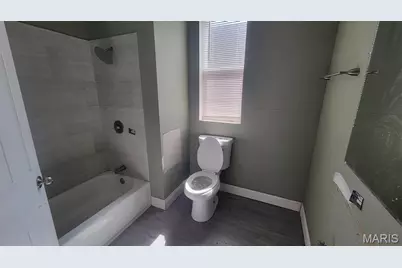 1389 Hamilton Avenue, Saint Louis, MO 63112 - Photo 11