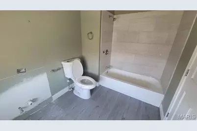 1389 Hamilton Avenue, Saint Louis, MO 63112 - Photo 13