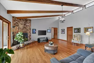 19463 Babler Forest Rd, Chesterfield, MO 63005 - Photo 7