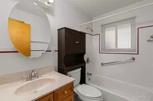 10556 Crecelius Dr, Saint Louis, MO 63123 - Photo 19