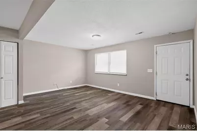 7809 Ellington Drive, Saint Louis, MO 63121 - Photo 11