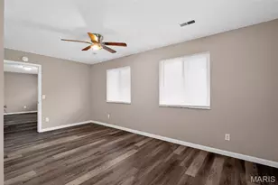 7809 Ellington Dr, Saint Louis, MO 63121 - Photo 15