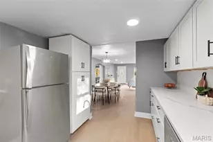 3221 Suncrest Ave, Saint Louis, MO 63114 - Photo 17