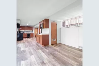 12215 Spanish Boulevard, Saint Louis, MO 63138 - Photo 11