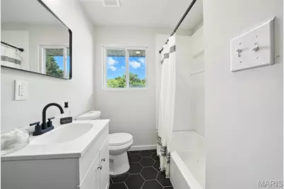 4254 Stambaugh Court, Saint Louis, MO 63134 - Photo 9