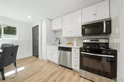 4254 Stambaugh Court, Saint Louis, MO 63134 - Photo 7