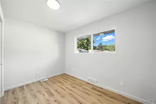 4254 Stambaugh Ct, Saint Louis, MO 63134 - Photo 13