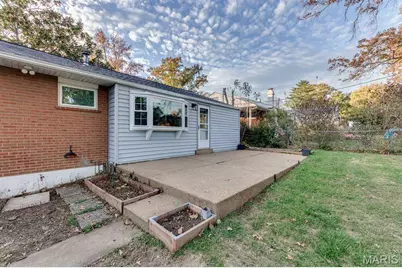 9932 Heatherton Drive, Saint Louis, MO 63123 - Photo 37