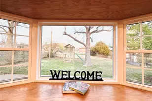 9932 Heatherton Dr, Saint Louis, MO 63123 - Photo 15