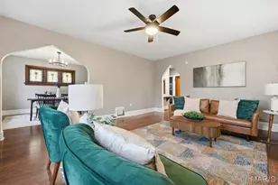 8016 Wynwood Dr, Saint Louis, MO 63123 - Photo 15