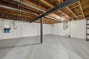 8016 Wynwood Dr, Saint Louis, MO 63123 - Photo 37