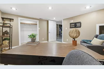 8016 Wynwood Drive, Saint Louis, MO 63123 - Photo 35