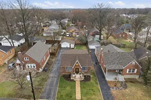 8016 Wynwood Dr, Saint Louis, MO 63123 - Photo 5