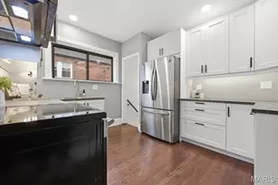 8016 Wynwood Dr, Saint Louis, MO 63123 - Photo 21