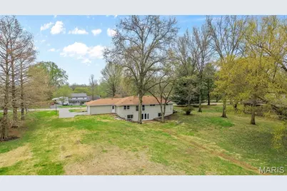 26 Castle Drive, Florissant, MO 63034 - Photo 37