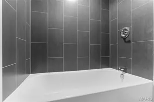 26 Castle Dr, Florissant, MO 63034 - Photo 19