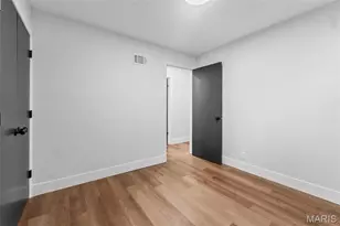 26 Castle Dr, Florissant, MO 63034 - Photo 17