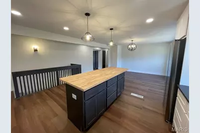 26 Castle Drive, Florissant, MO 63034 - Photo 11