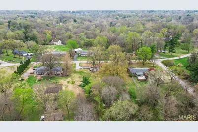 26 Castle Drive, Florissant, MO 63034 - Photo 41
