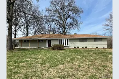 26 Castle Drive, Florissant, MO 63034 - Photo 1