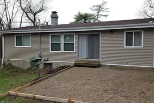 11148 Linnell Dr, Saint Louis, MO 63136 - Photo 5