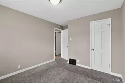 1128 Grenshaw Drive, Saint Louis, MO 63137 - Photo 21