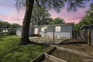 77 Tom Sawyer Dr, Saint Charles, MO 63303 - Photo 33