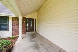 1089 Pinrun Dr, Ballwin, MO 63011 - Photo 5