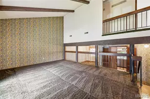 1089 Pinrun Dr, Ballwin, MO 63011 - Photo 7