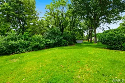 1089 Pinrun Drive, Ballwin, MO 63011 - Photo 53
