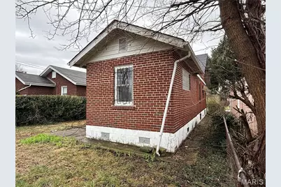 8249 Appleton Drive, University City, MO 63132 - Photo 15
