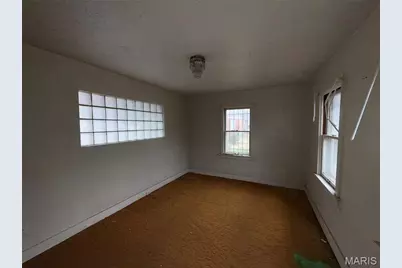 8249 Appleton Drive, University City, MO 63132 - Photo 13