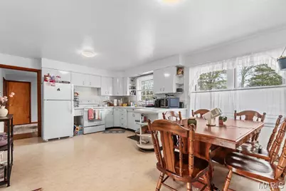 960 Chesterfield Parkway E, Chesterfield, MO 63017 - Photo 11