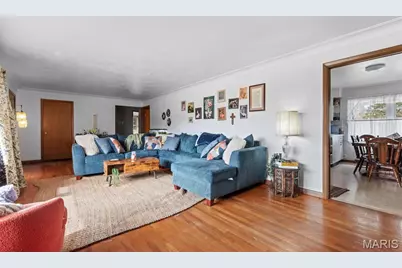 960 Chesterfield Parkway E, Chesterfield, MO 63017 - Photo 9