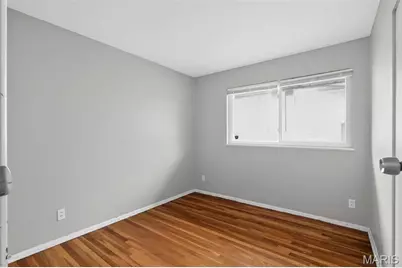 10139 Edgefield Drive, Saint Louis, MO 63136 - Photo 9