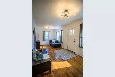 715 Erskine Avenue, Saint Louis, MO 63125 - Photo 7
