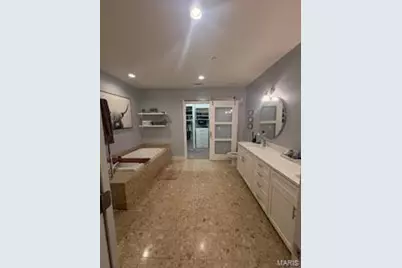 630 Emerson Road #104, Creve Coeur, MO 63141 - Photo 7